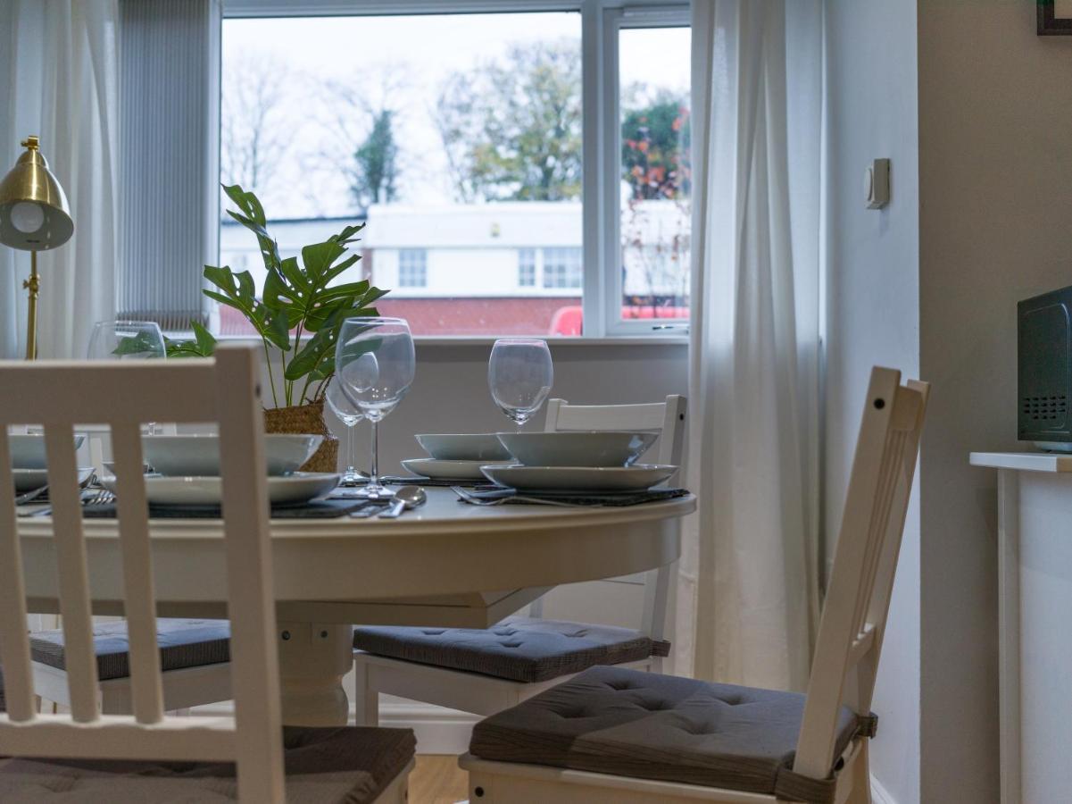 Вилла Charming 3-Bed House In Ньюкасл-апон-Тайн Экстерьер фото